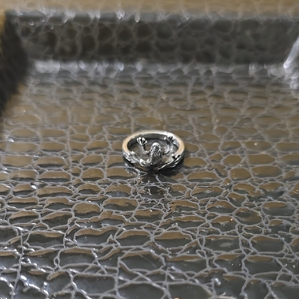 Kabana Sterling Silver Frog Ring